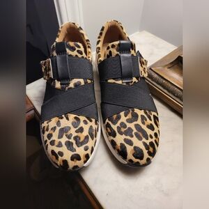Unstructured by Clarks Cheetah Animal Print Un Rio Strap Sneakers Shoes 7.5M